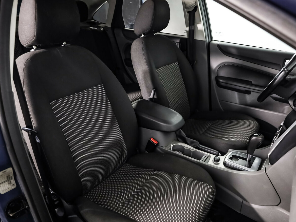 Ford Focus II Рестайлинг, 2009 Фото №11