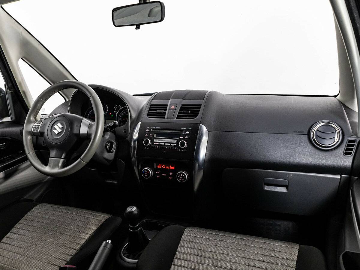 Suzuki SX4 I (Classic) Рестайлинг, 2010 Фото №9