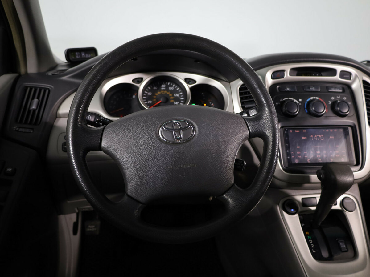 Toyota Highlander I (U20) Рестайлинг, 2003 Фото №10