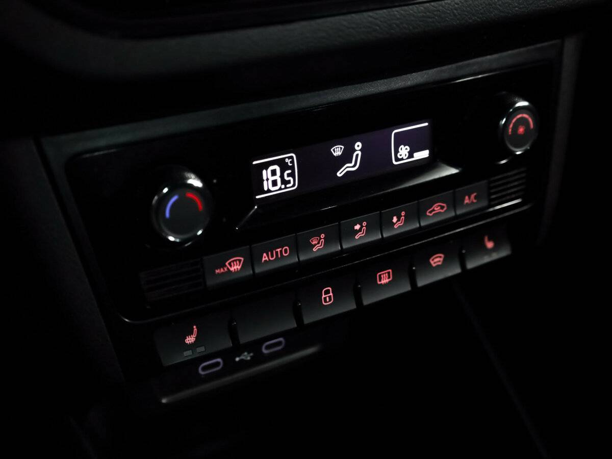 Volkswagen Polo VI, 2021 Фото №16