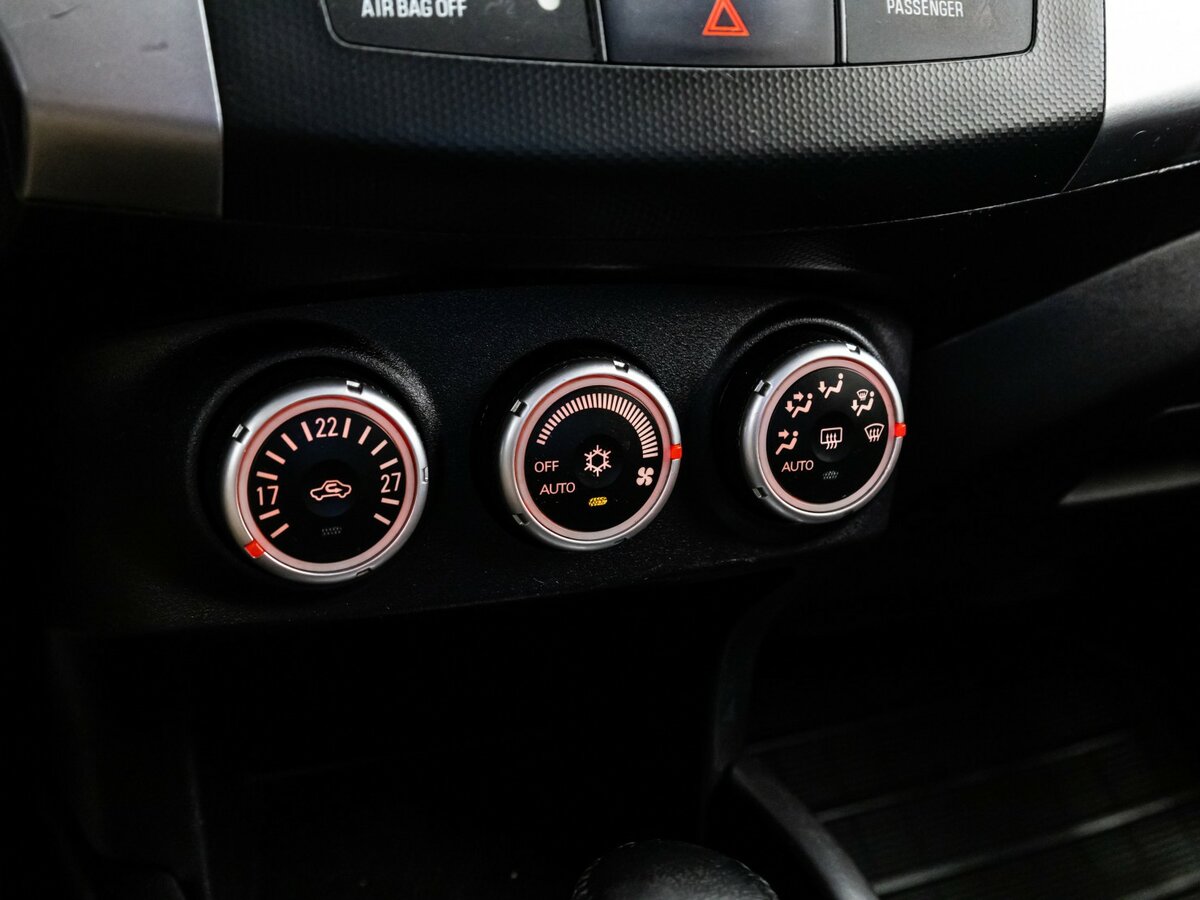 Peugeot 4007, 2008 Фото №10