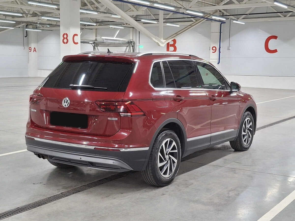 Volkswagen Tiguan II, 2018 Фото №5