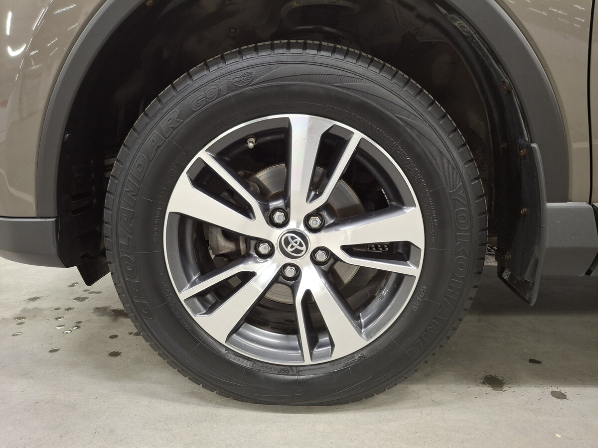 Toyota RAV4 IV (XA40) Рестайлинг, 2015 Фото №17