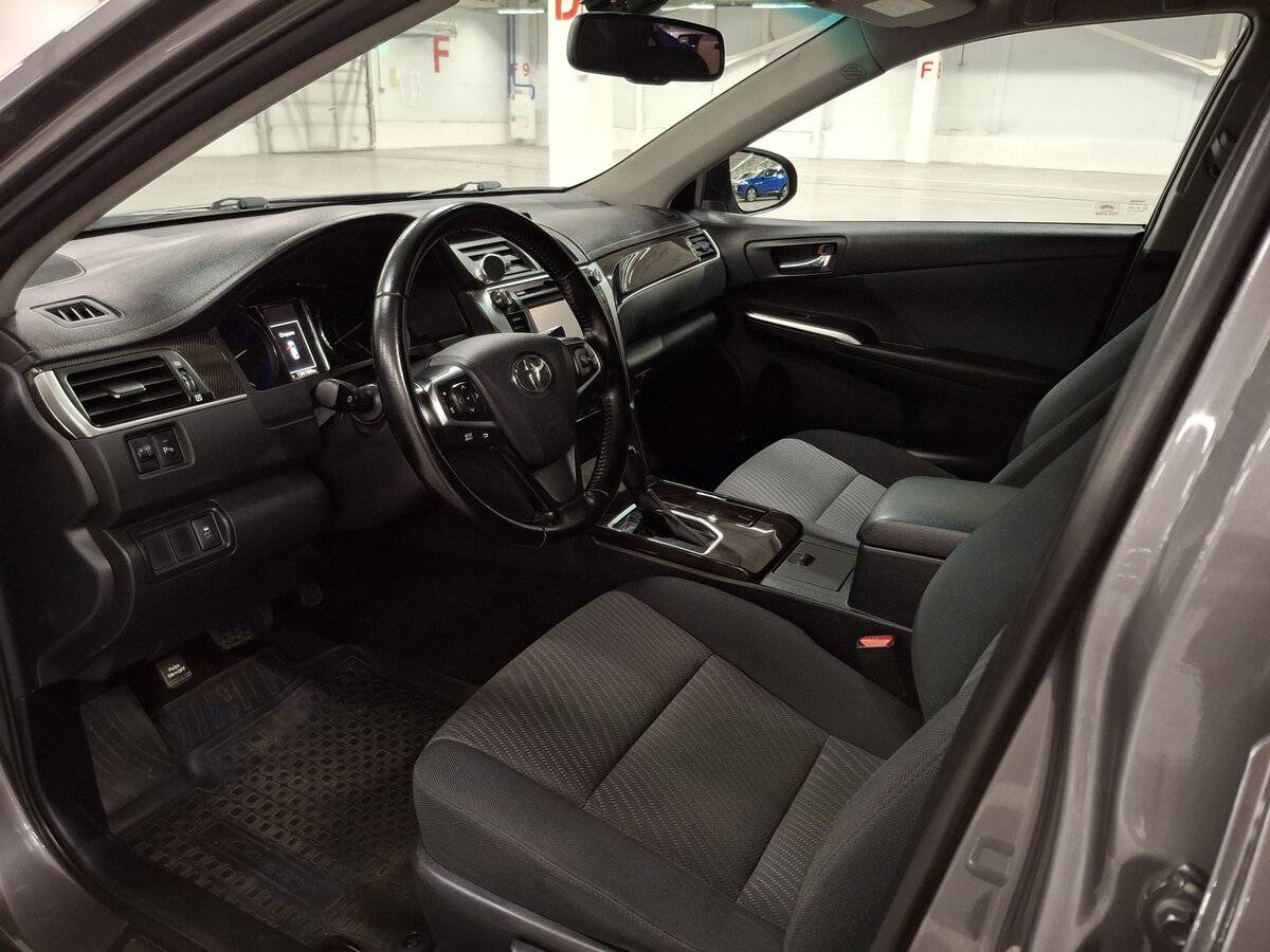 Toyota Camry VII (XV50) Рестайлинг, 2016 Фото №15