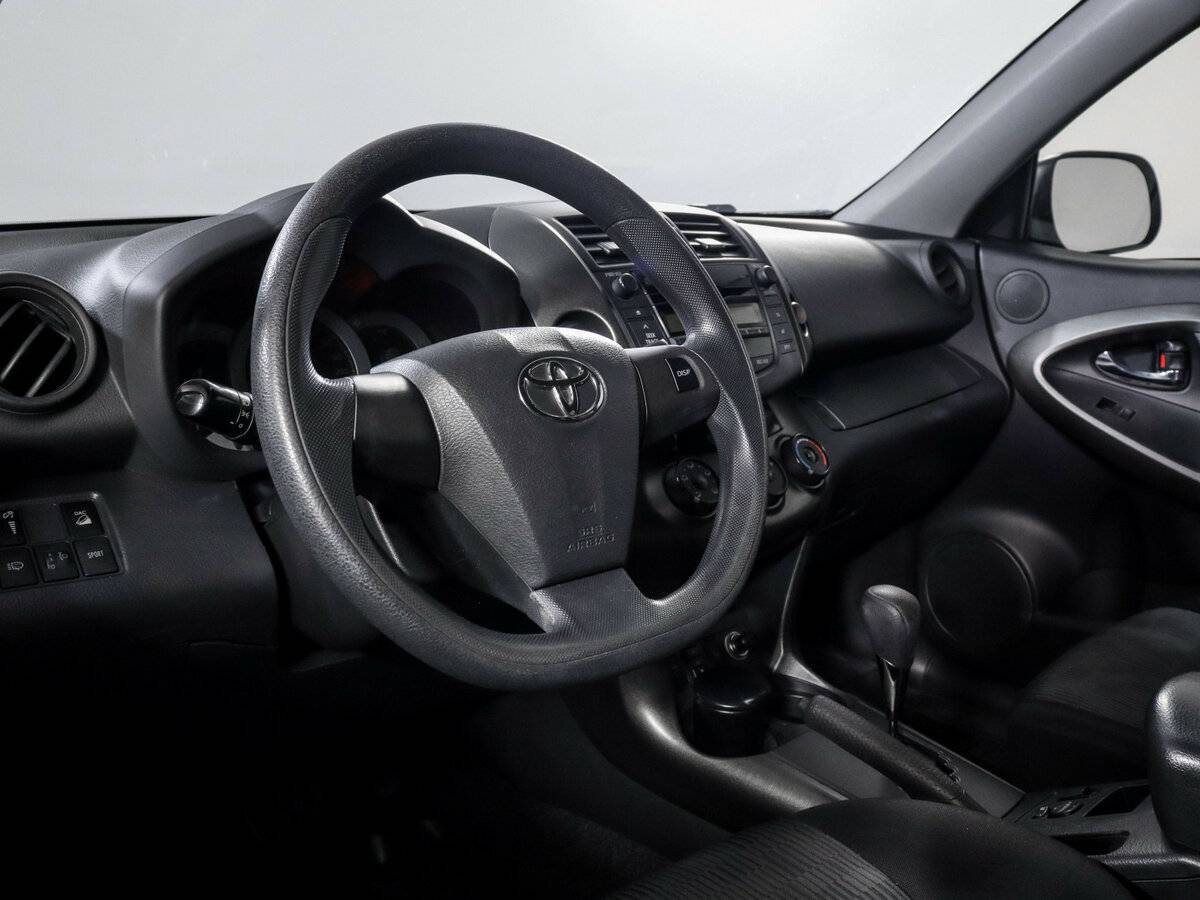 Toyota RAV4 III (XA30) Рестайлинг, 2011 Фото №11
