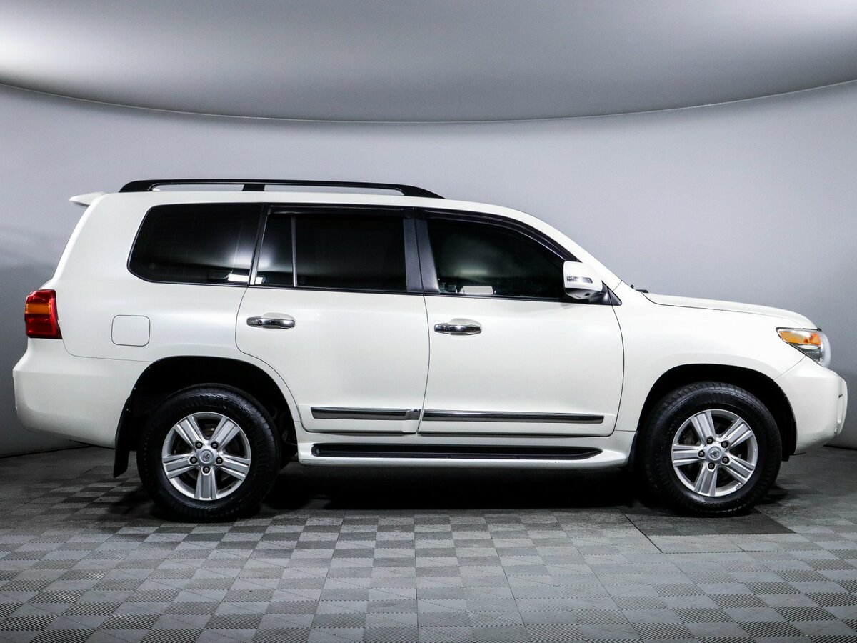 Toyota Land Cruiser 200 Series Рестайлинг 1, 2014 - 307 089 км. | Фото №4