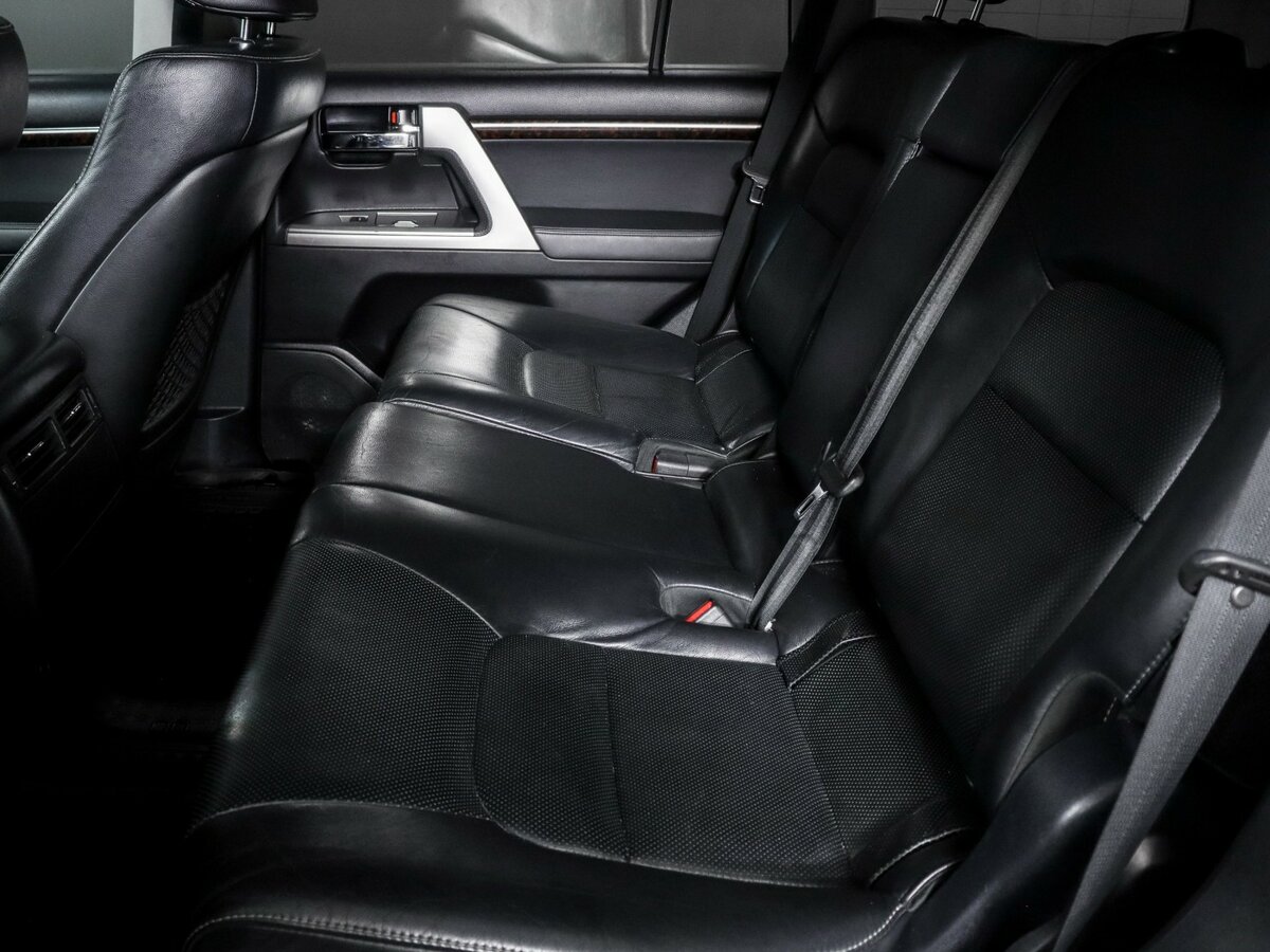 Toyota Land Cruiser 200 Series Рестайлинг 1, 2014 Фото №10