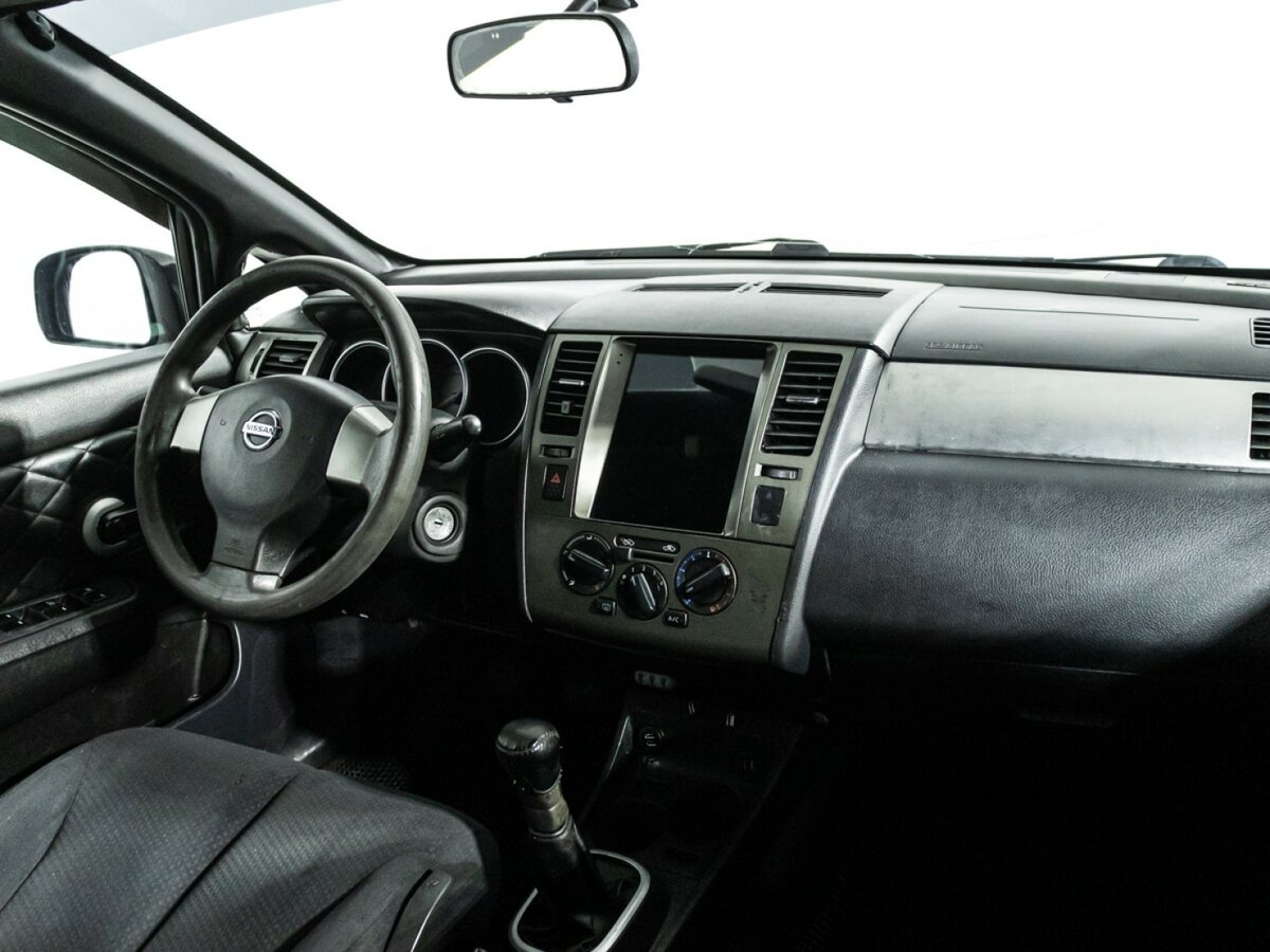 Nissan Tiida I Рестайлинг, 2010 Фото №9