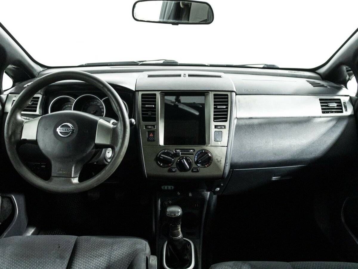 Nissan Tiida I Рестайлинг, 2010 Фото №13