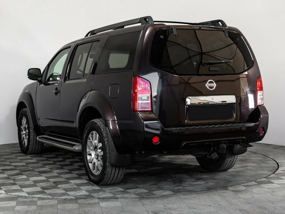 Nissan Pathfinder III Рестайлинг, 2010 - 291 805 км. | Фото №6