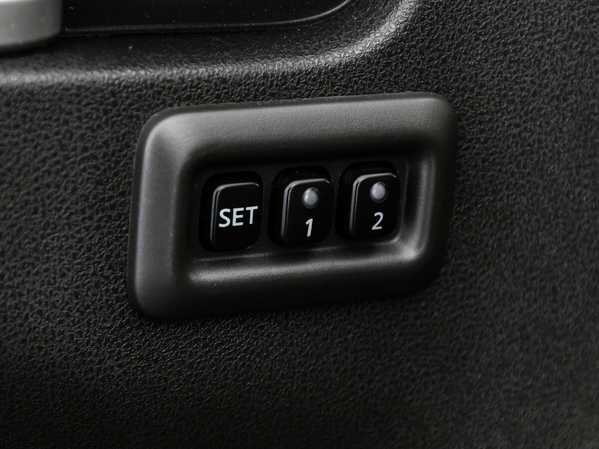 Nissan Pathfinder III Рестайлинг, 2010 Фото №14