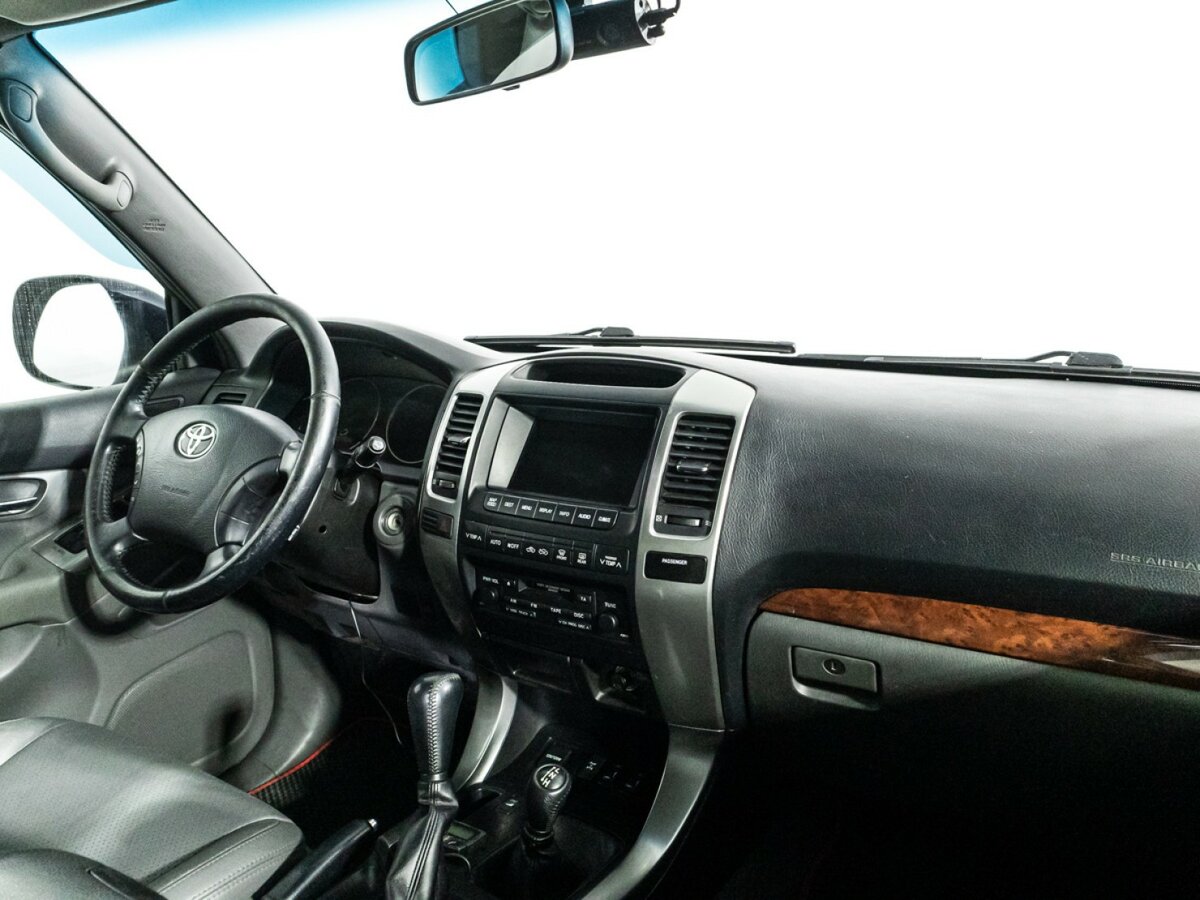 Toyota Land Cruiser Prado 120 Series Рестайлинг, 2007 Фото №9
