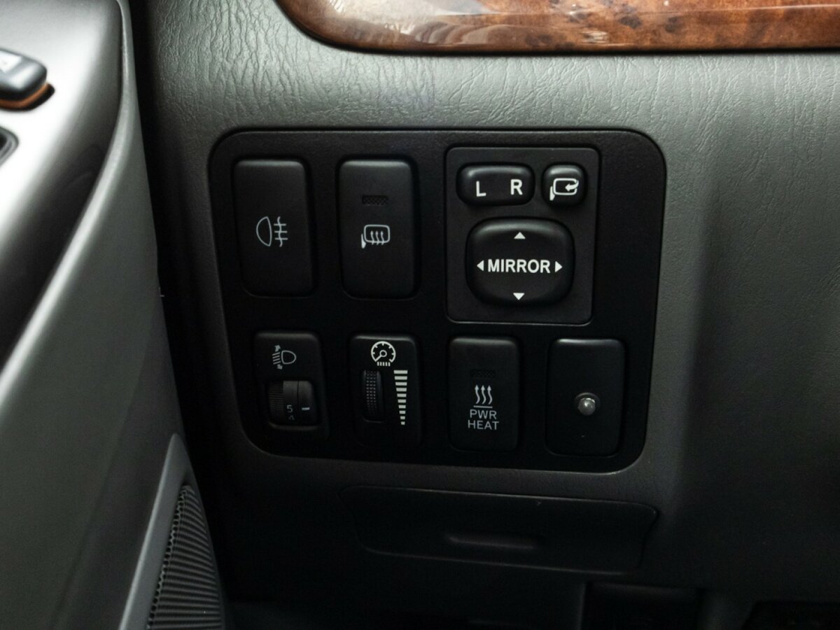 Toyota Land Cruiser Prado 120 Series Рестайлинг, 2007 Фото №18