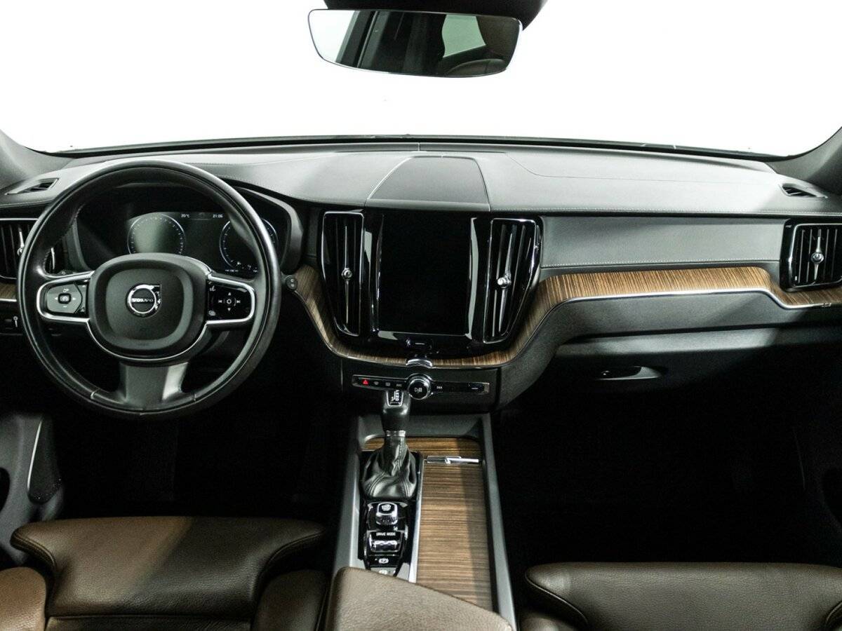 Volvo XC60 II, 2020 Фото №11