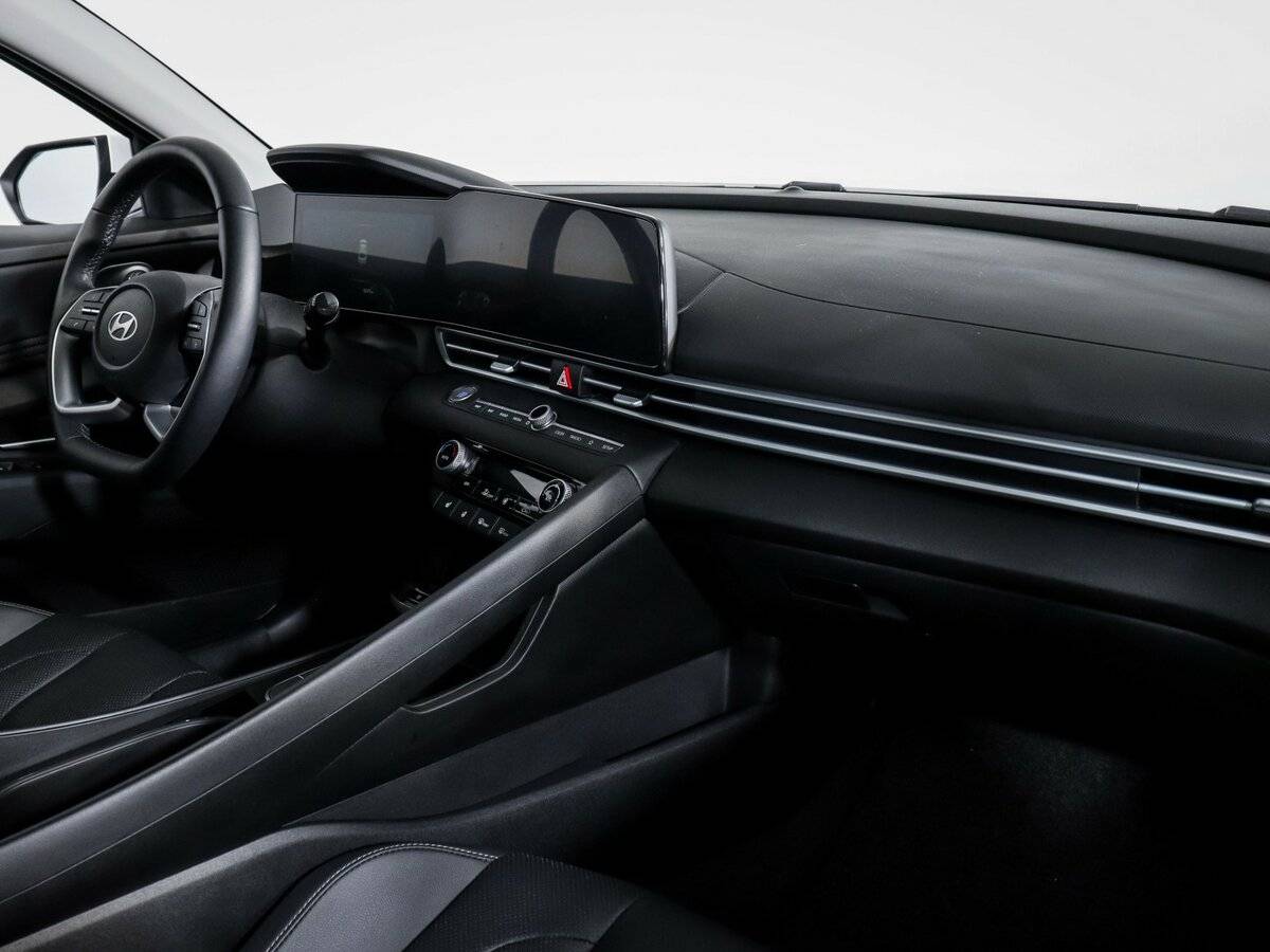 Hyundai Elantra VII (CN7) Рестайлинг, 2024 - 2 505 км. | Фото №7