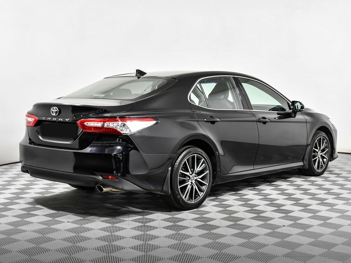 Toyota Camry VIII (XV70) Рестайлинг, 2021 - 106 000 км. | Фото №4