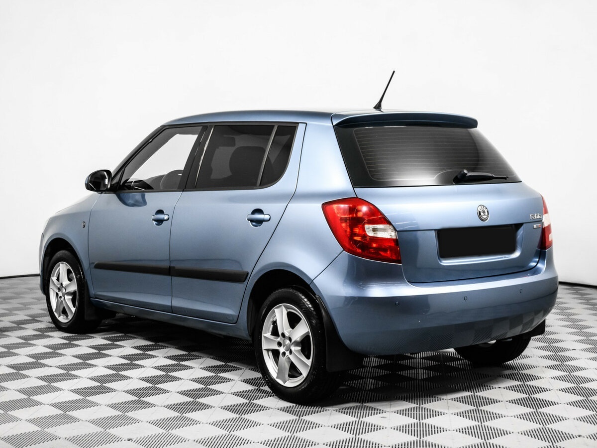Skoda Fabia II Рестайлинг, 2011 Фото №7