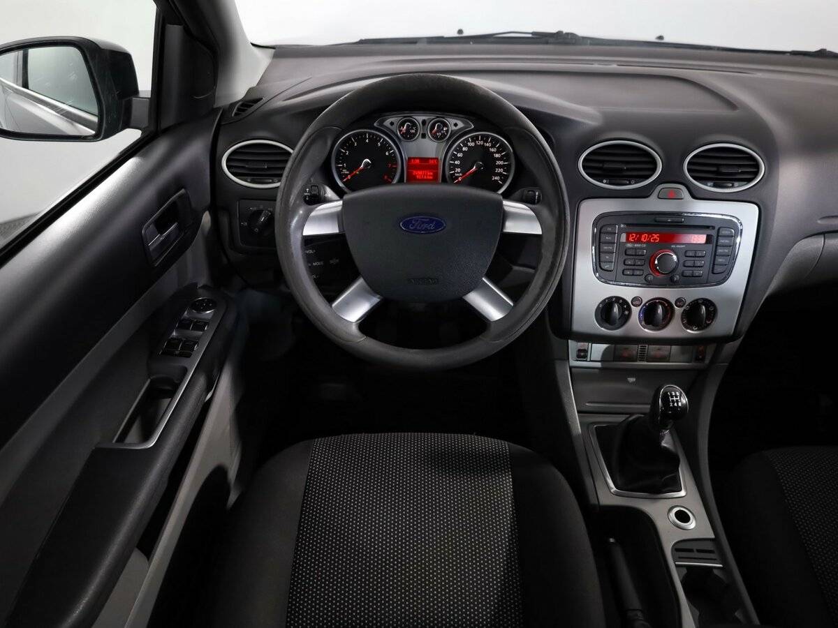 Ford Focus II Рестайлинг, 2011 Фото №9