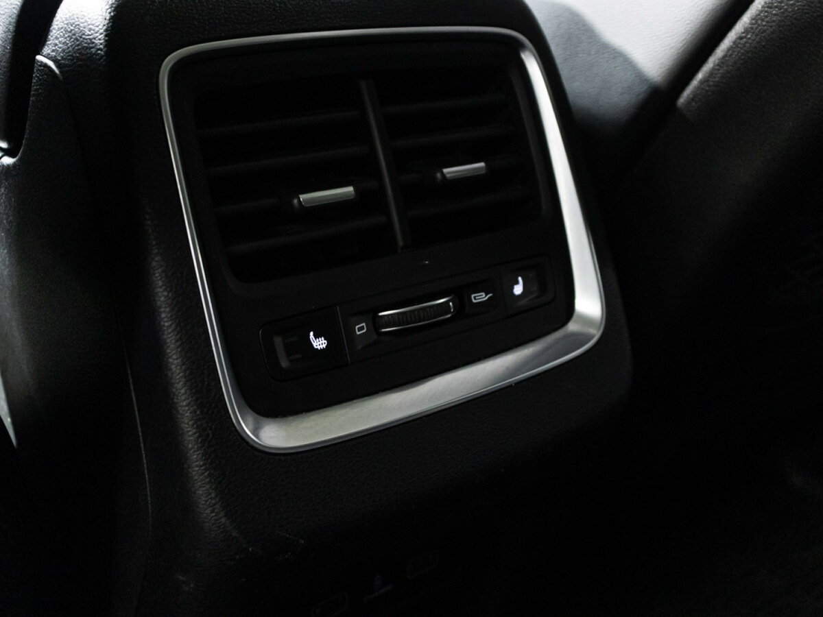 Geely Atlas Pro, 2023 Фото №15