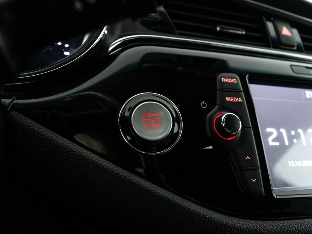 Kia Ceed II Рестайлинг, 2017 Фото №14