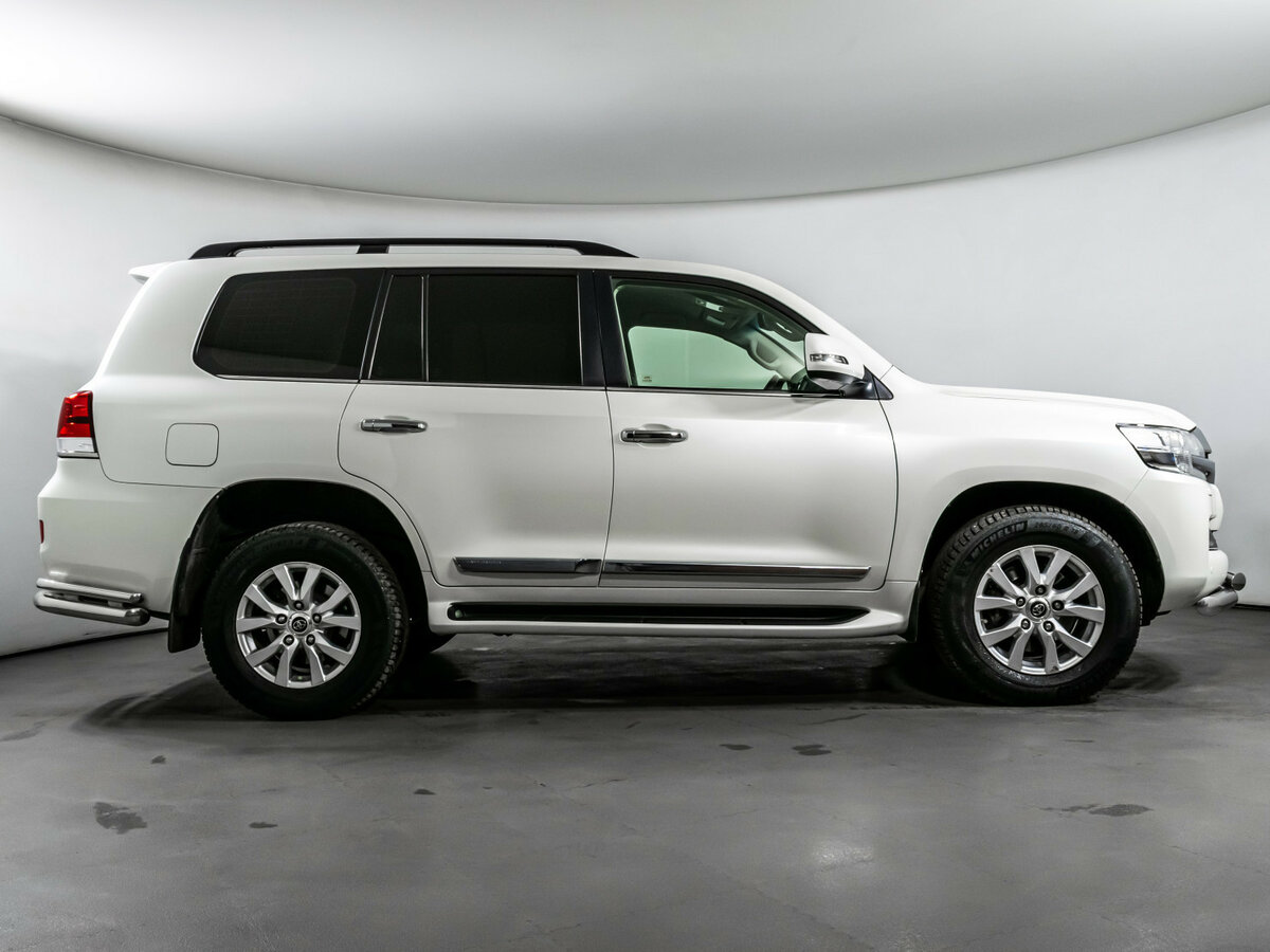 Toyota Land Cruiser 200 Series Рестайлинг 2, 2019 Фото №4
