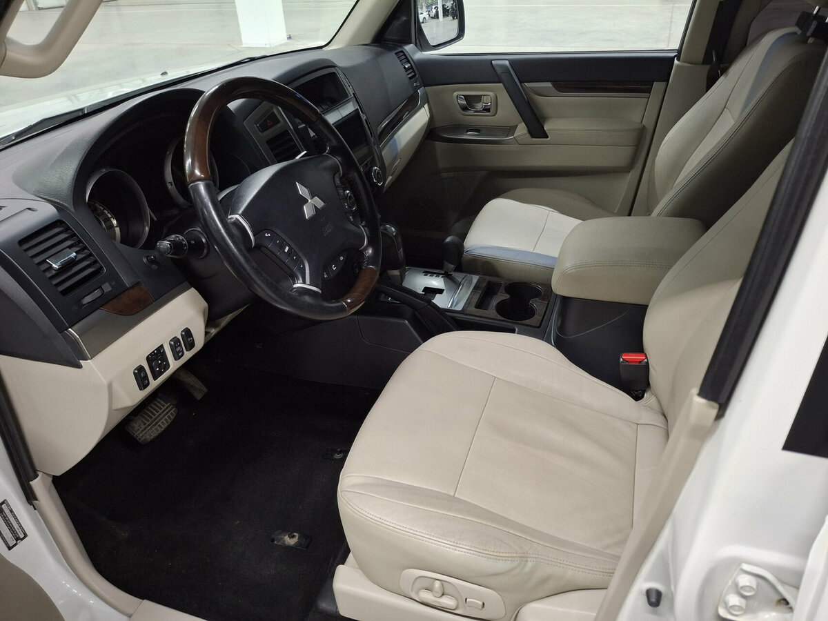 Mitsubishi Pajero IV Рестайлинг 2, 2020 Фото №16