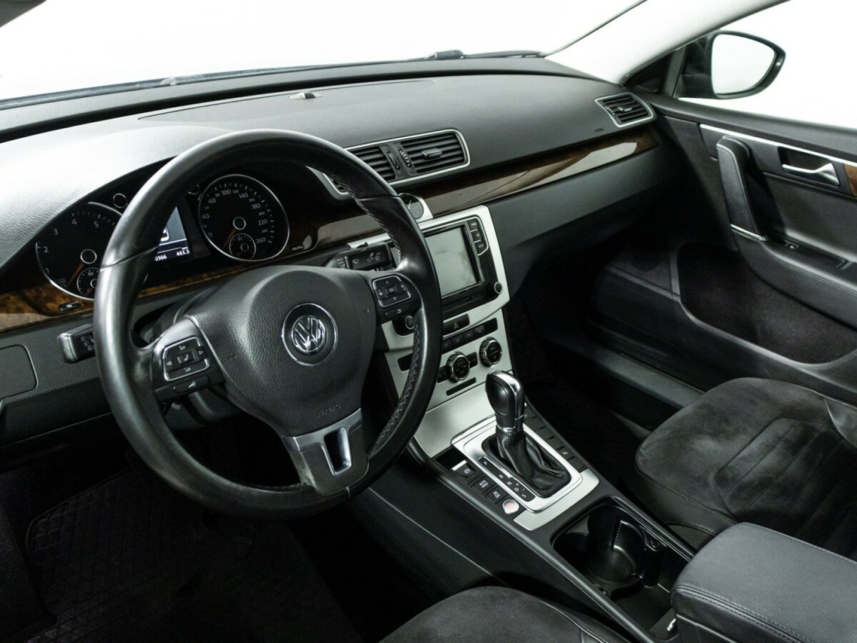Volkswagen Passat B7, 2011 Фото №11
