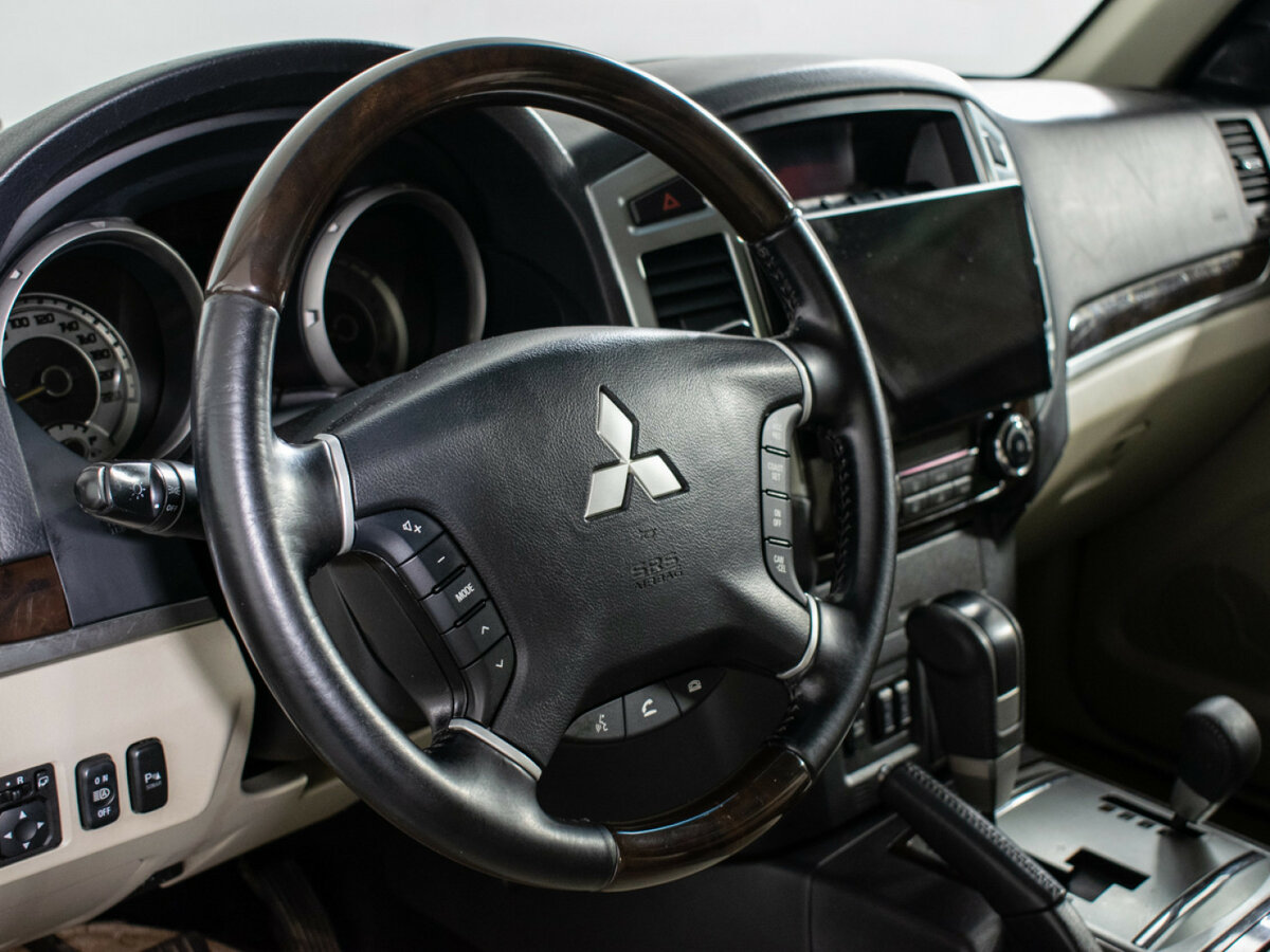 Mitsubishi Pajero IV Рестайлинг 2, 2020 Фото №19