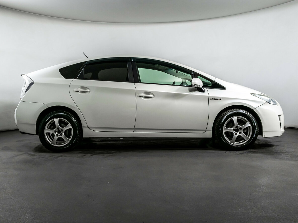 Toyota Prius III (XW30), 2009 - 185 554 км. | Фото №4