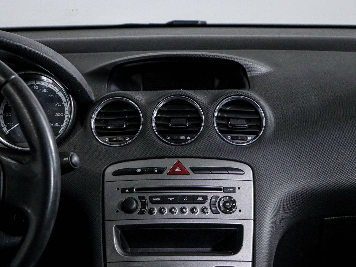 Peugeot 408 I, 2012 Фото №12