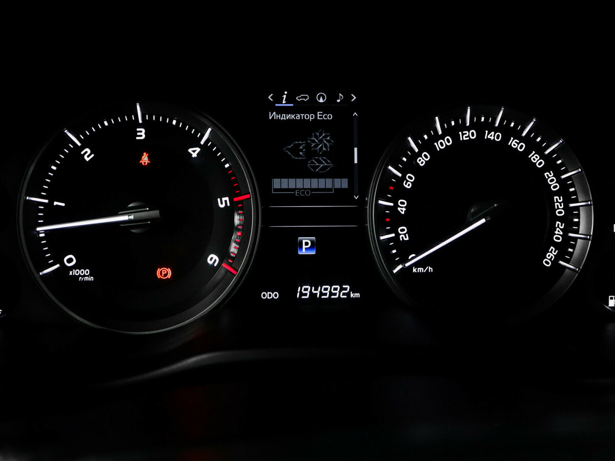 Toyota Land Cruiser 200 Series Рестайлинг 2, 2015 Фото №11