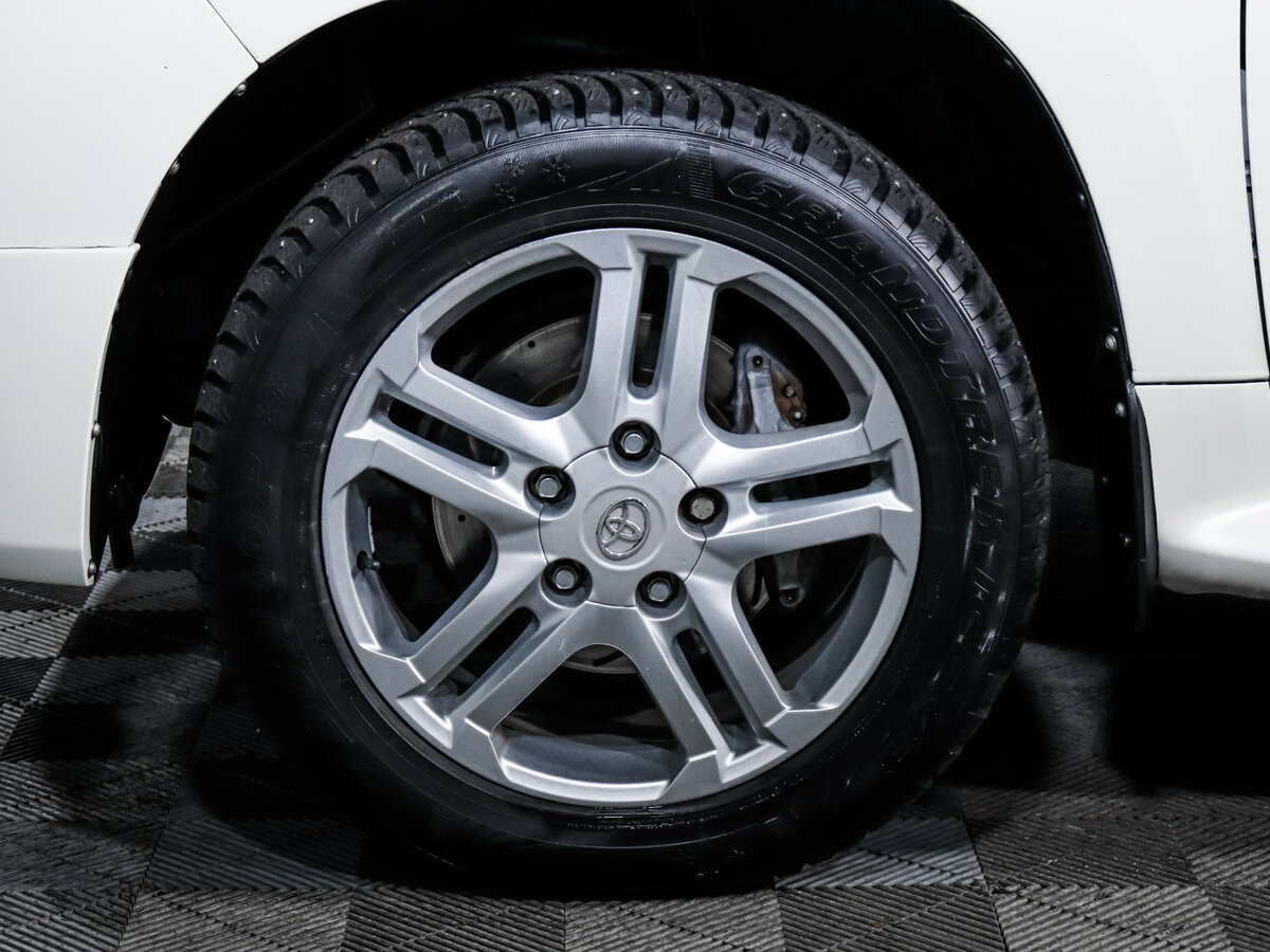 Toyota Land Cruiser 200 Series Рестайлинг 2, 2018 Фото №15