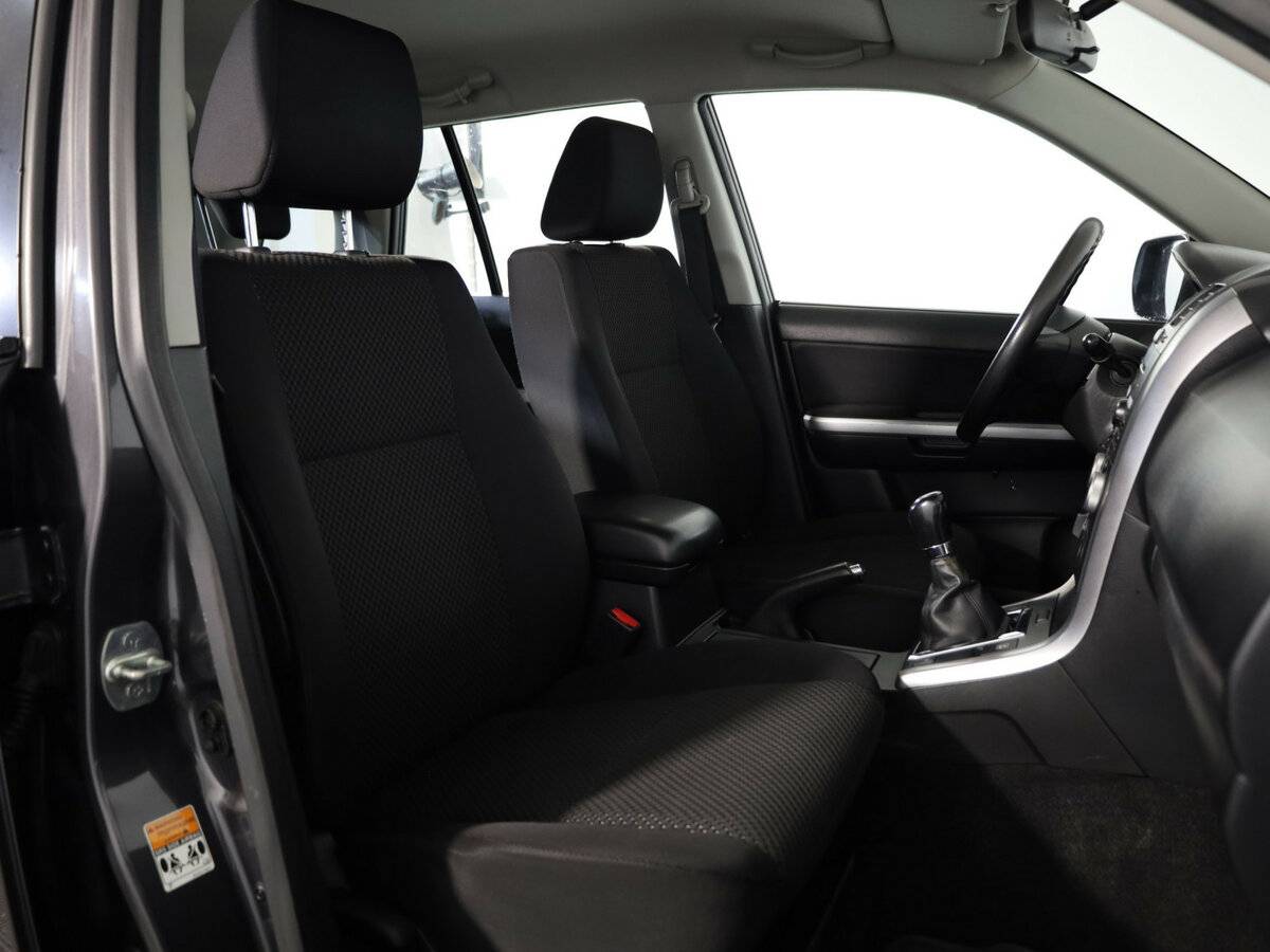 Suzuki Grand Vitara II Рестайлинг, 2011 Фото №12