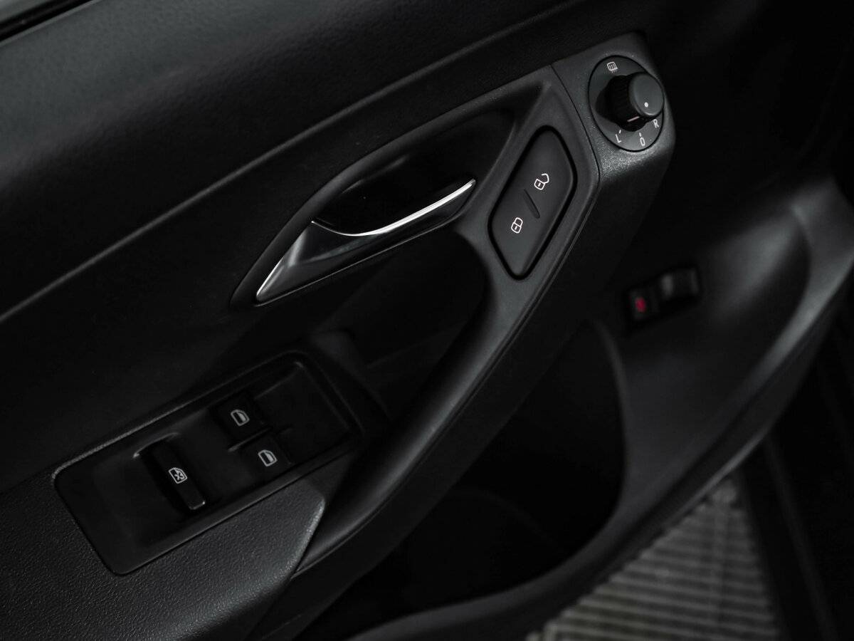 Volkswagen Polo V Рестайлинг, 2018 Фото №15