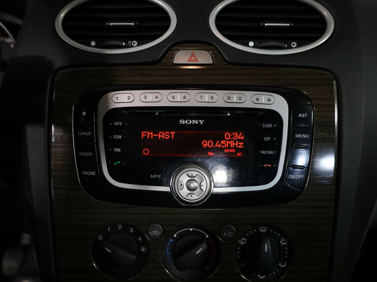 Ford Focus II Рестайлинг, 2009 Фото №11