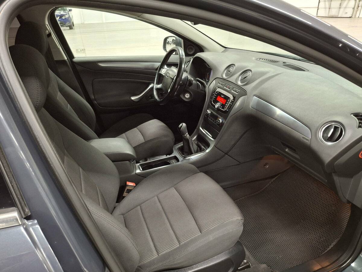 Ford Mondeo IV Рестайлинг, 2013 Фото №9