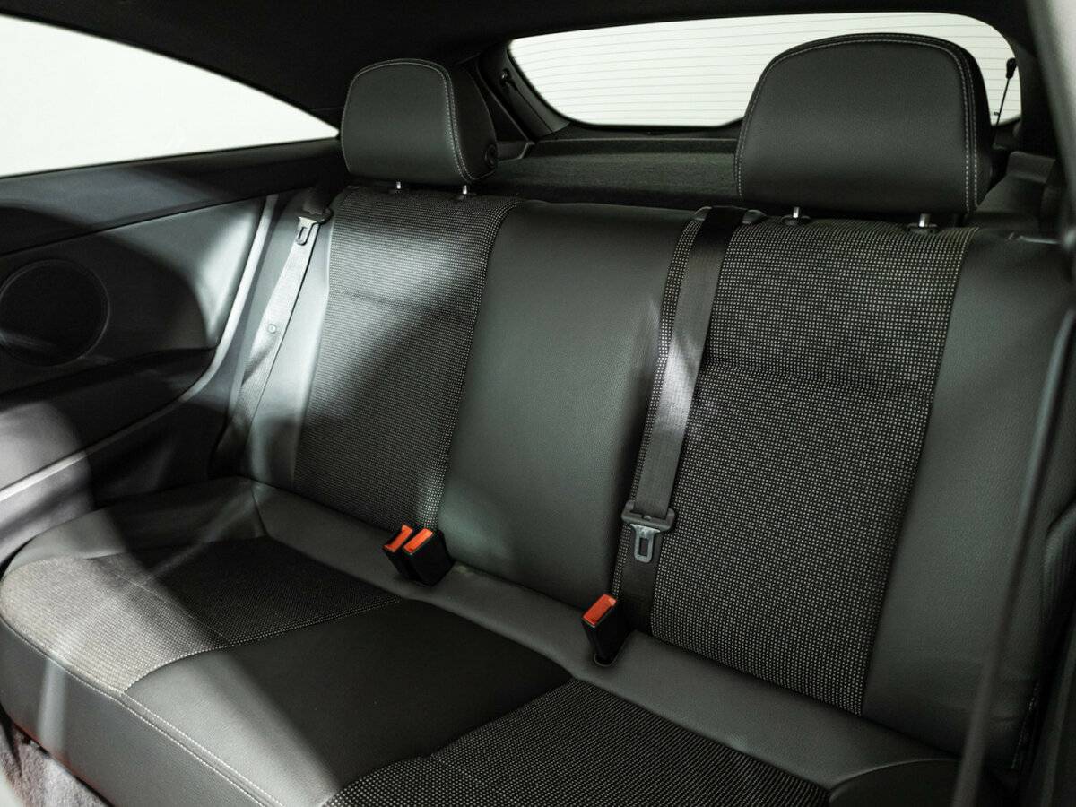 Opel Astra GTC H Рестайлинг, 2010 Фото №10