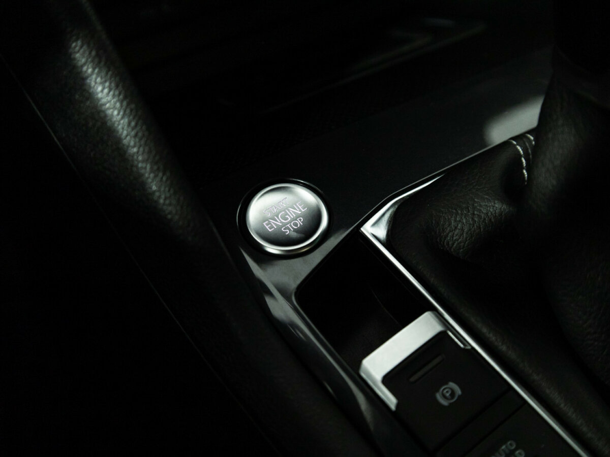 Volkswagen Tiguan II Рестайлинг, 2020 Фото №19