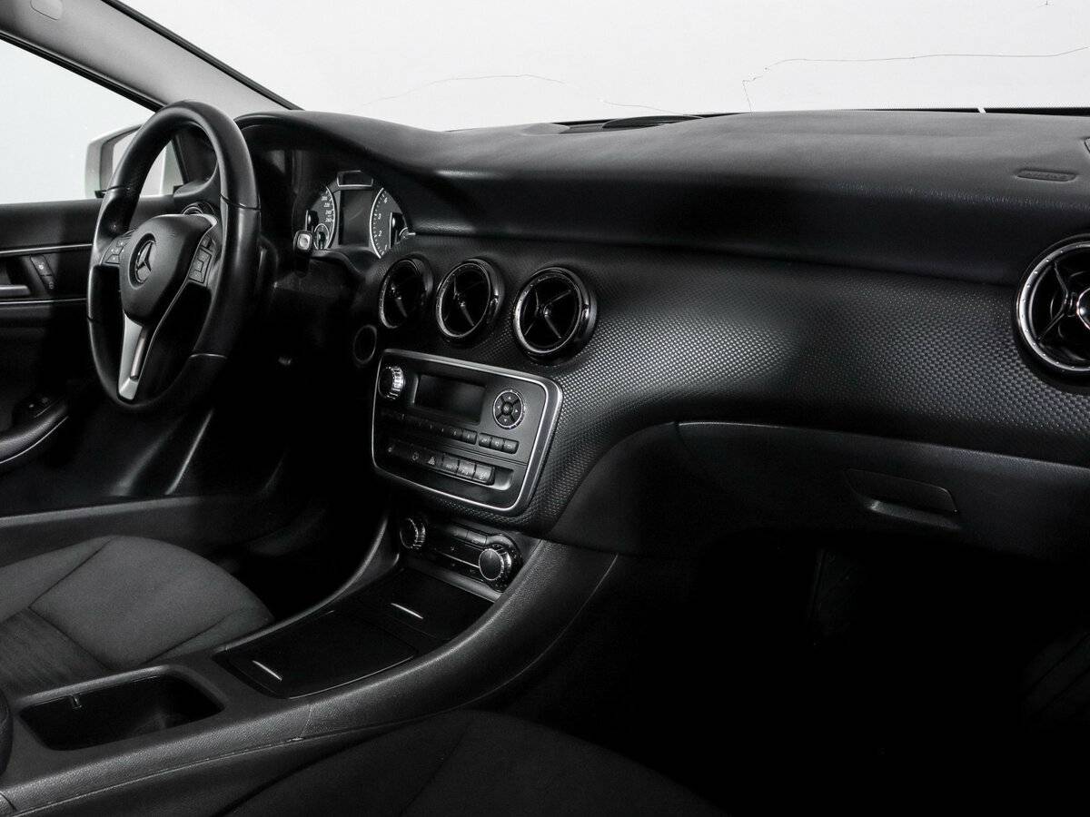 Mercedes-Benz A-Класс 180 III (W176), 2014 Фото №10