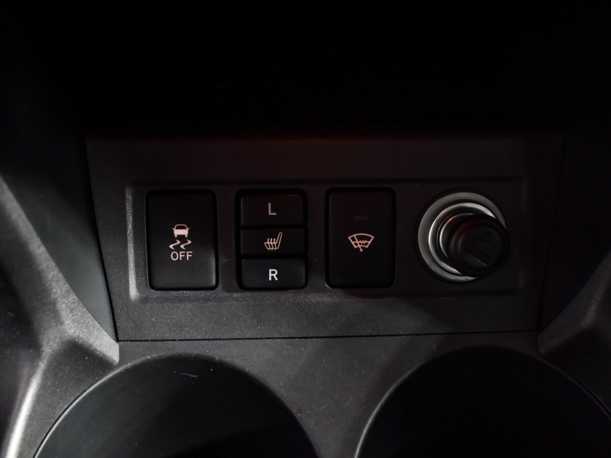 Toyota RAV4 III (XA30) Рестайлинг, 2011 Фото №18