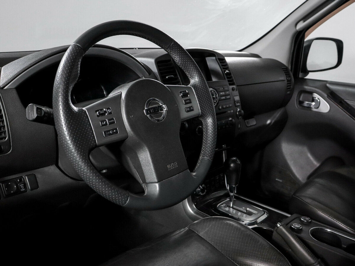 Nissan Pathfinder III Рестайлинг, 2010 Фото №14