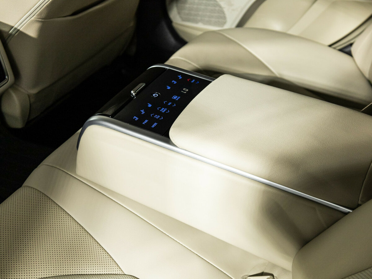 Toyota Camry VIII (XV70), 2020 Фото №23