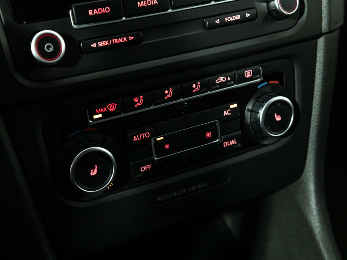 Volkswagen Golf VI, 2010 Фото №15