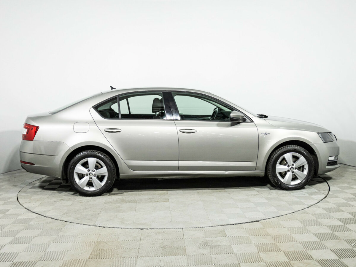 Skoda Octavia III (A7) Рестайлинг, 2019 - 85 075 км. | Фото №4