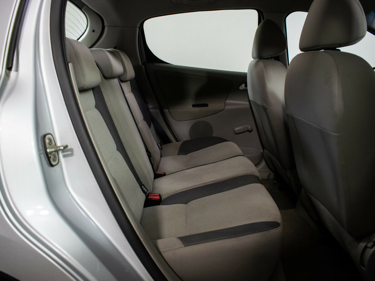 Peugeot 207 I, 2008 Фото №9