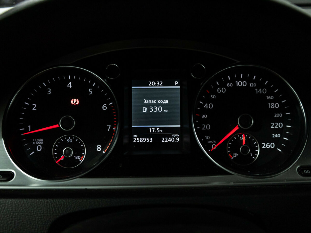 Volkswagen Passat B7, 2011 Фото №11
