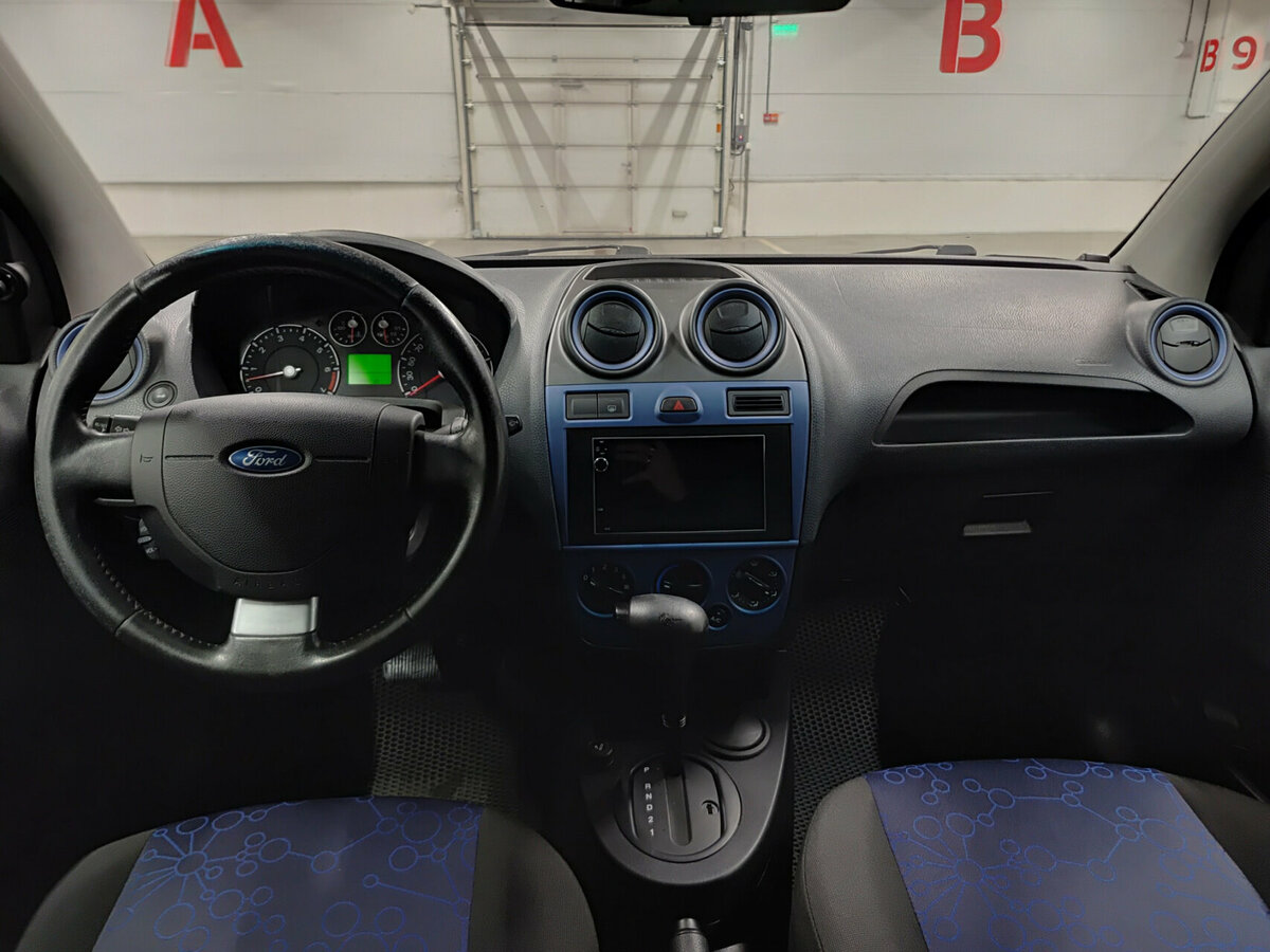 Ford Fiesta Mk5, 2007 Фото №14