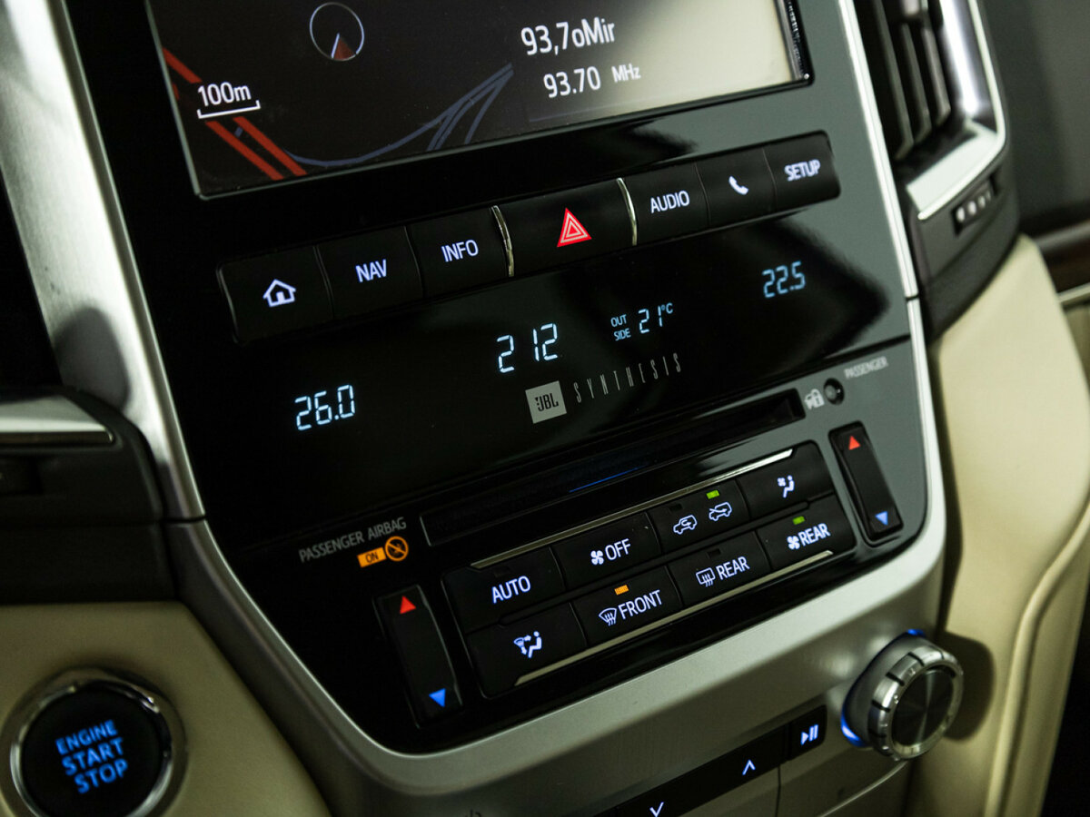 Toyota Land Cruiser Arctic Trucks AT33 200 Series Рестайлинг 2, 2015 Фото №17