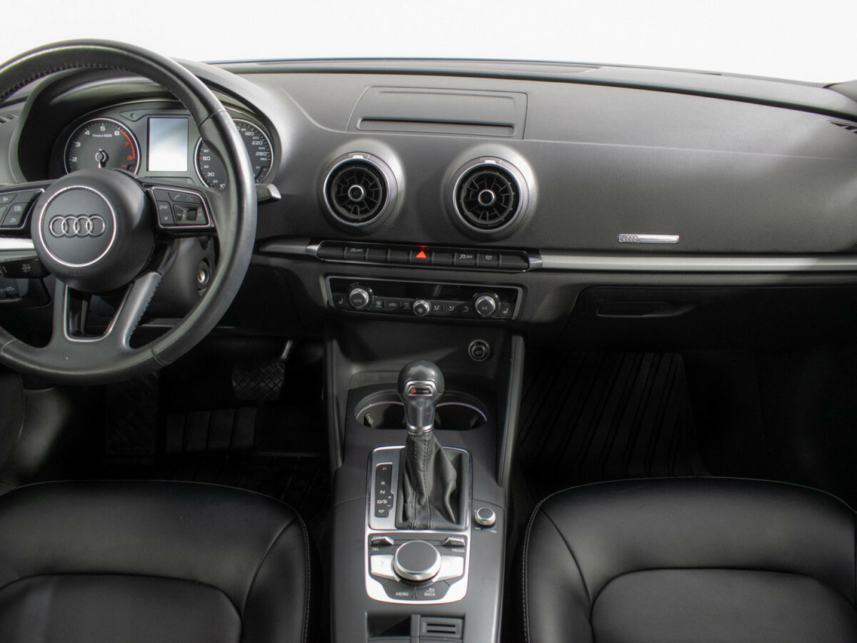 Audi A3 III (8V) Рестайлинг, 2019 Фото №9