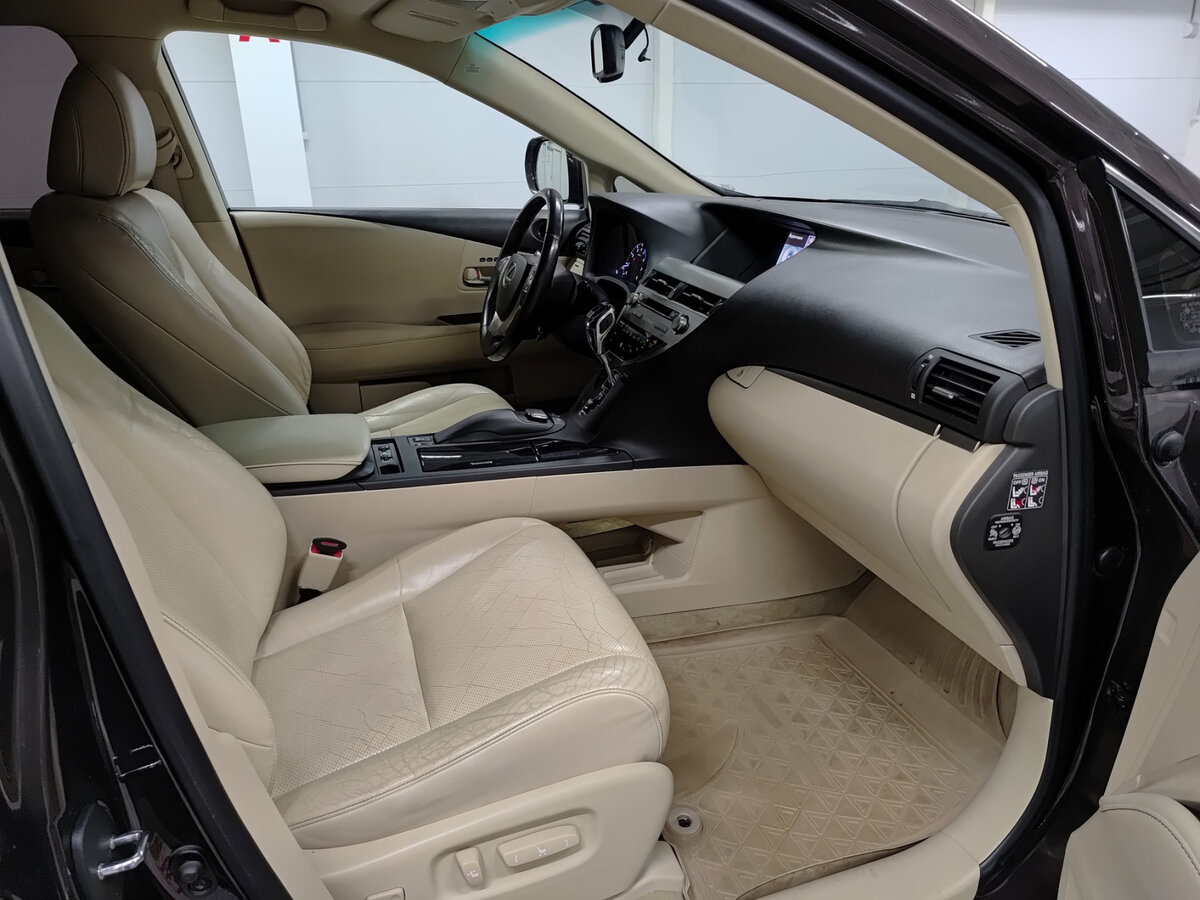 Lexus RX 270 III Рестайлинг, 2013 Фото №11